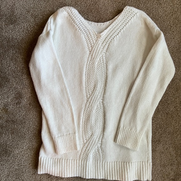Sweater, worn one time, like new condition - Picture 2 of 5